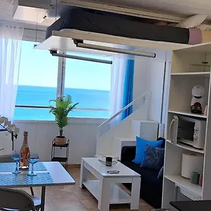 https://estudio-en-primera-lnea-de-mar.topcostabravahotels.com